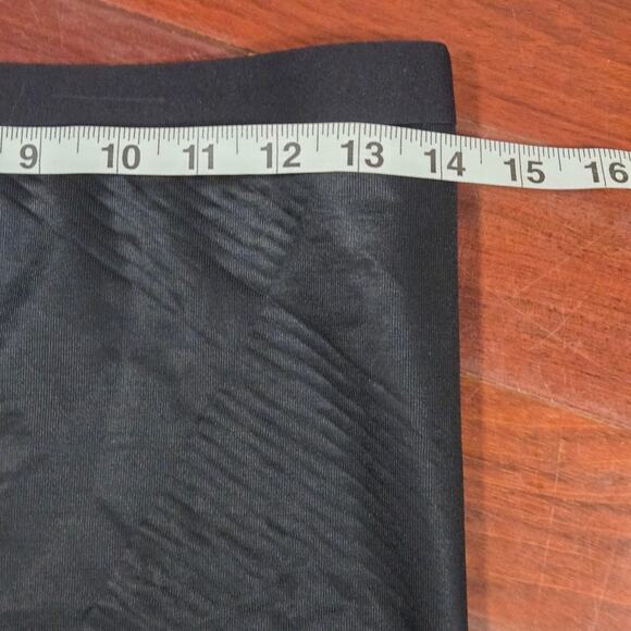 SPANX Spanxshape Black Shaping Panties Invisible Mid-Thigh Short womens XL - Picture 11 of 13